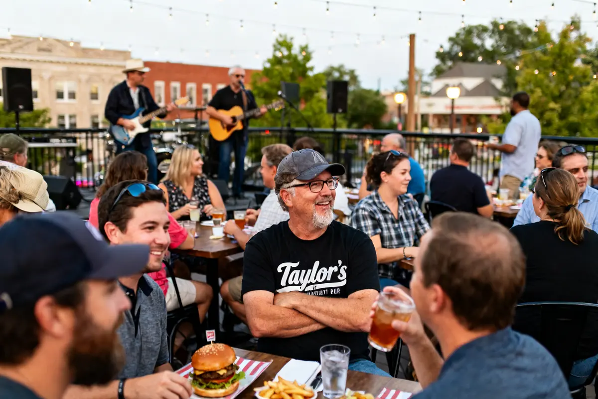 People’s Park Waukesha WI: Explore Taylor’s Top Dining Spot