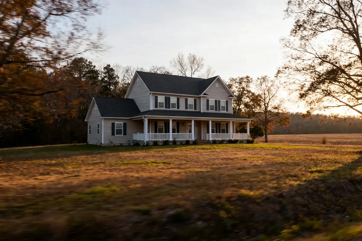 Large country home highlighted in upcoming estate auction Bethpage TN amid serene landscape