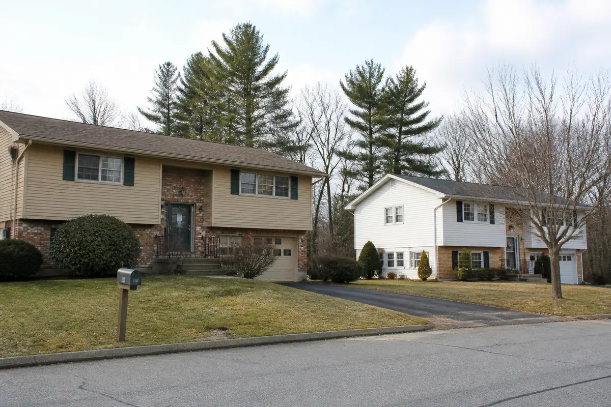 Homes for Sale on Highview Drive: Listings and Locations